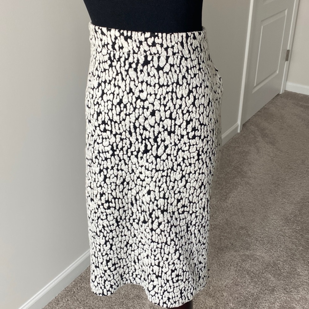 Michael Kors over the knee skirt black and white